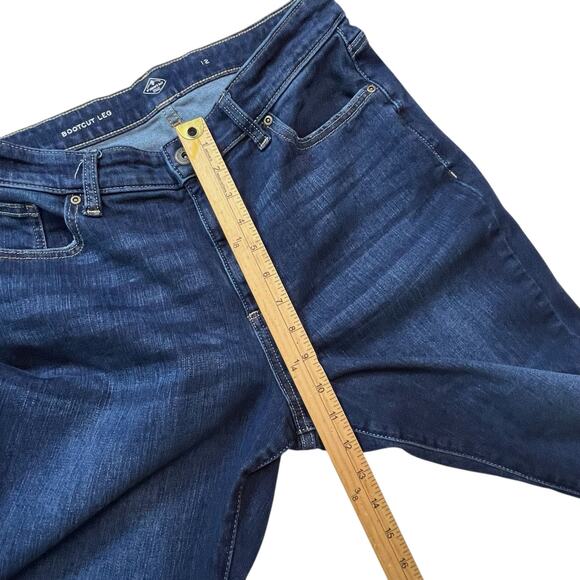 St. John’s Bay Women’s Bootcut Jeans Size 12 Dark Wash Stretch Denim - Picture 6 of 9